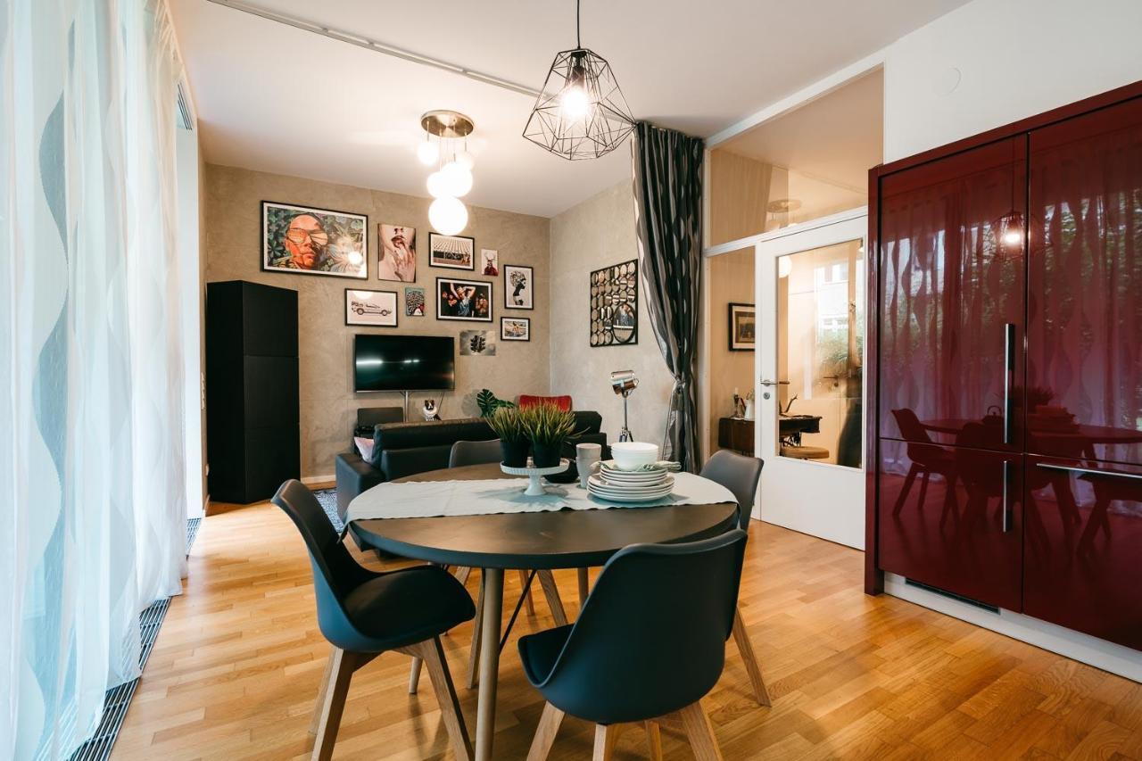 Luxury Downtown Appartement Mit Garage Graz Luaran gambar