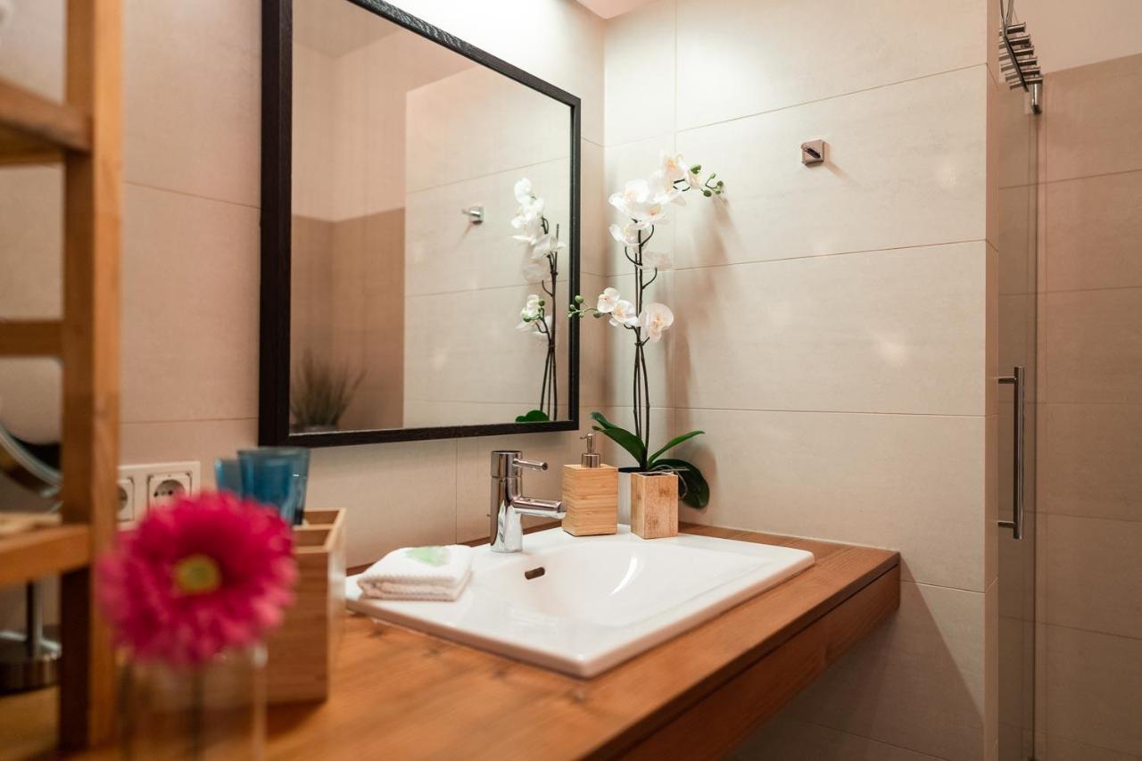 Luxury Downtown Appartement Mit Garage Graz Luaran gambar