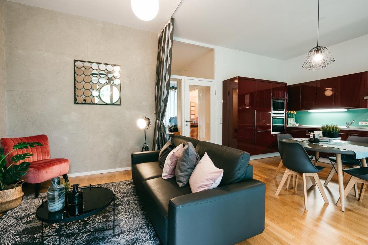 Luxury Downtown Appartement Mit Garage Graz Luaran gambar