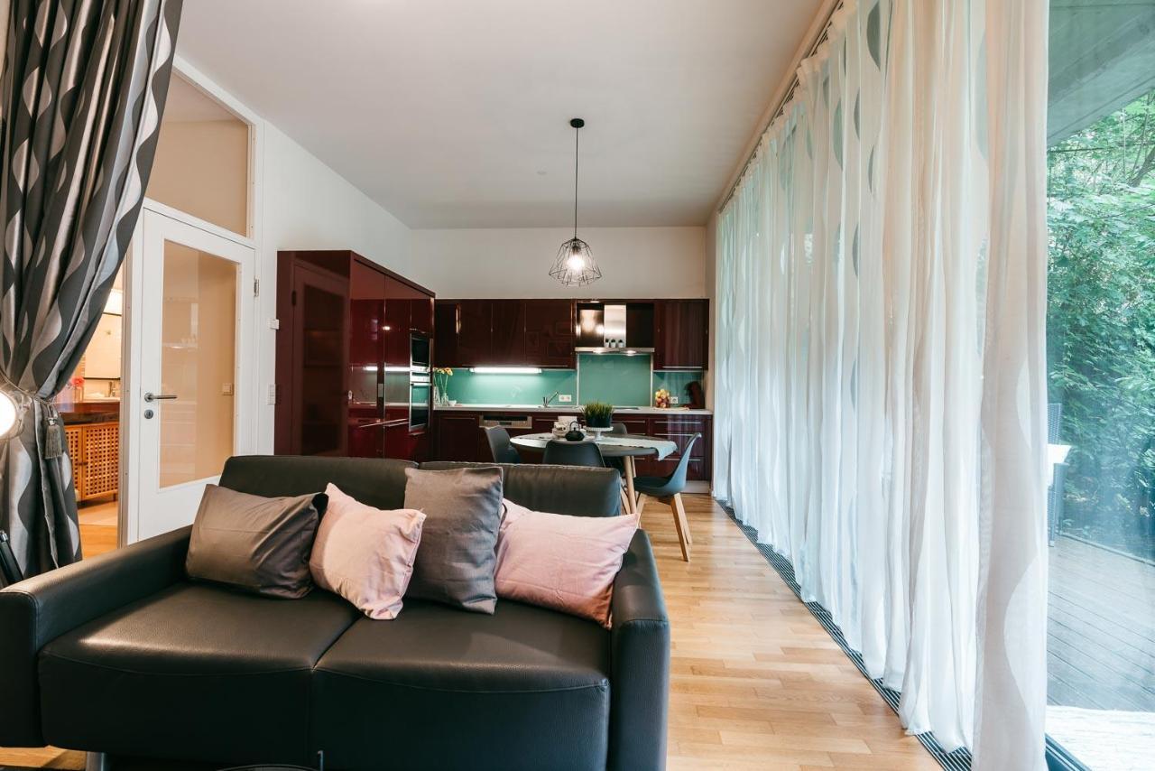 Luxury Downtown Appartement Mit Garage Graz Luaran gambar